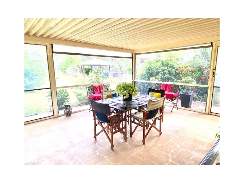 4 Jacqueline Drive, Pacific Haven QLD 4659