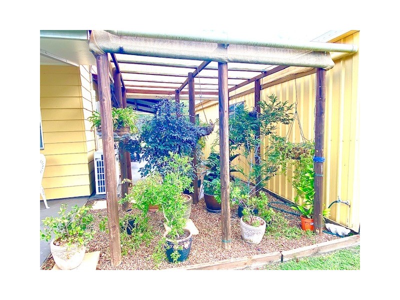 4 Jacqueline Drive, Pacific Haven QLD 4659