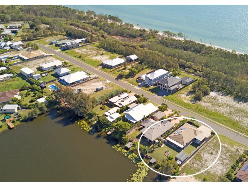 63 Beach Drive, Burrum Heads QLD 4659