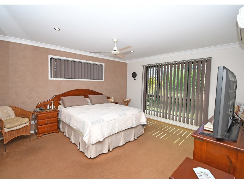 63 Beach Drive, Burrum Heads QLD 4659
