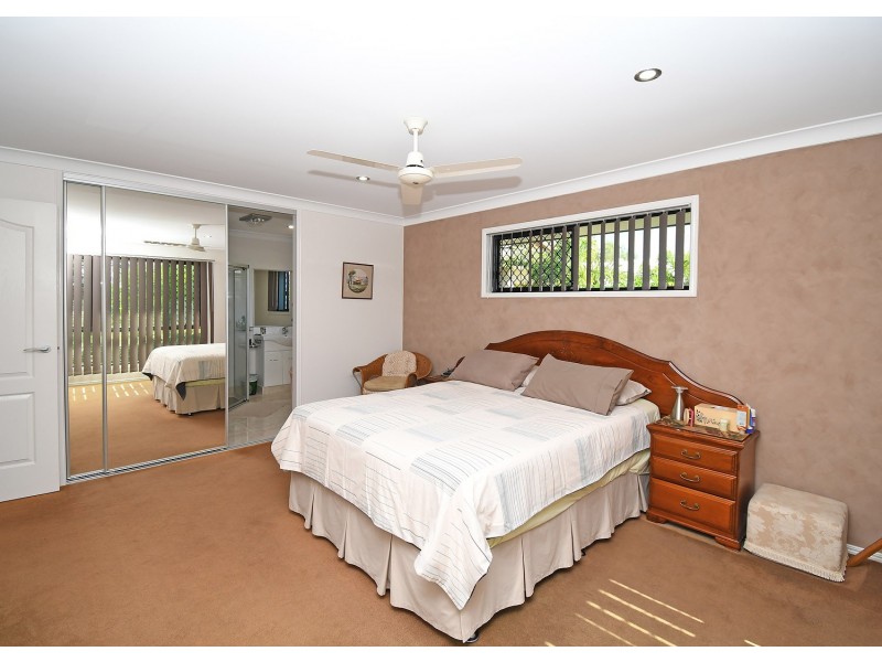 63 Beach Drive, Burrum Heads QLD 4659