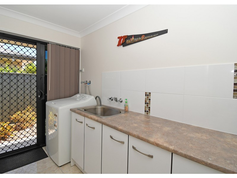 63 Beach Drive, Burrum Heads QLD 4659