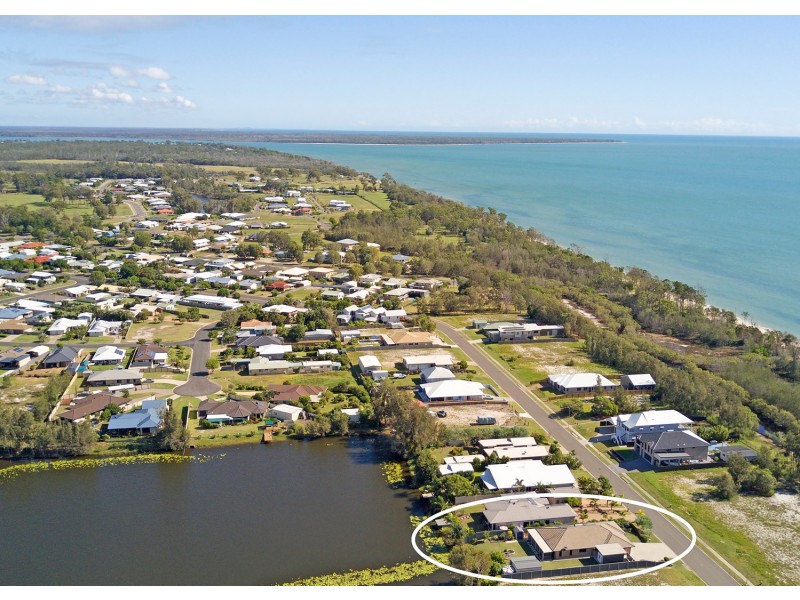 63 Beach Drive, Burrum Heads QLD 4659