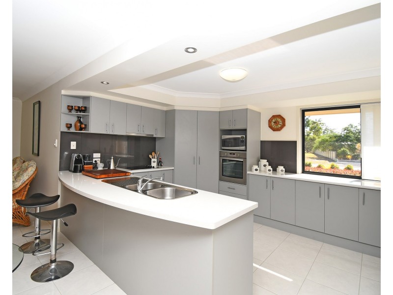 12 Elboz Court, Burrum Heads QLD 4659