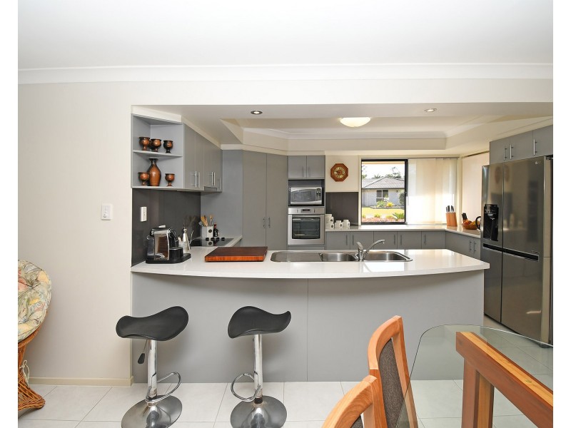 12 Elboz Court, Burrum Heads QLD 4659