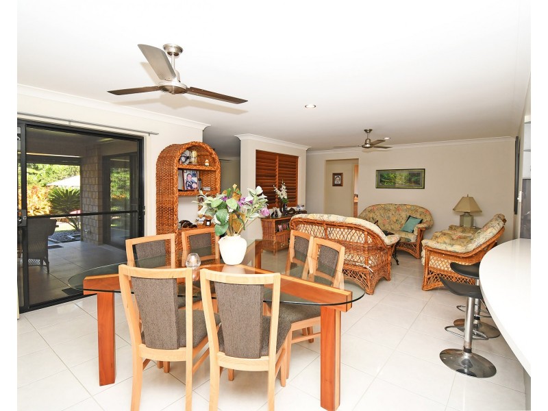 12 Elboz Court, Burrum Heads QLD 4659