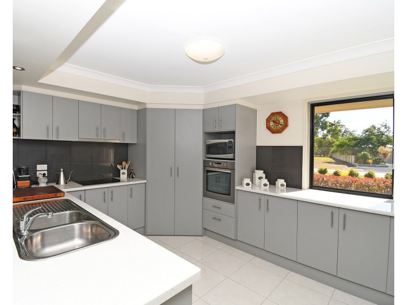 12 Elboz Court, Burrum Heads QLD 4659