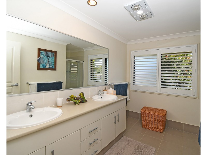 12 Elboz Court, Burrum Heads QLD 4659