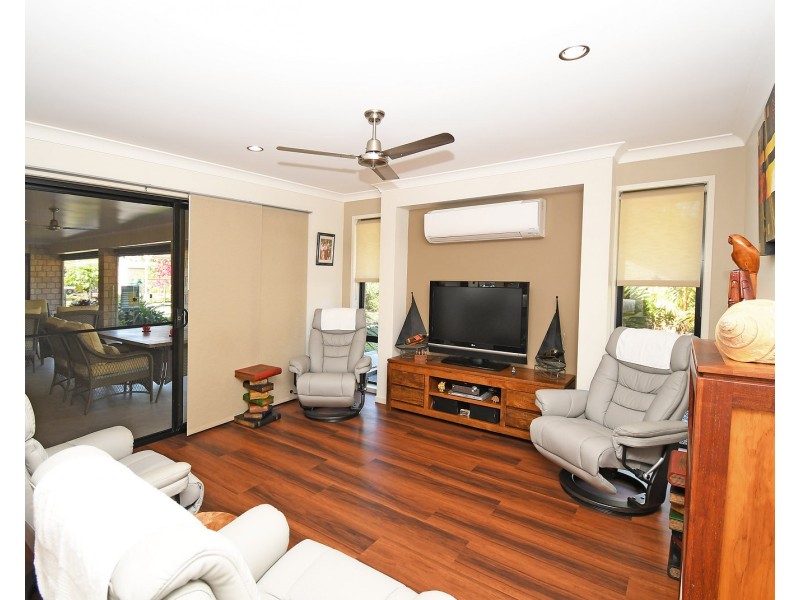 12 Elboz Court, Burrum Heads QLD 4659