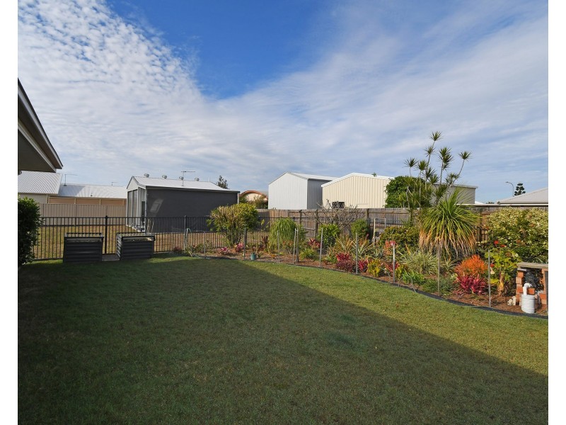 26 Tulipwood Dr, Burrum Heads QLD 4659