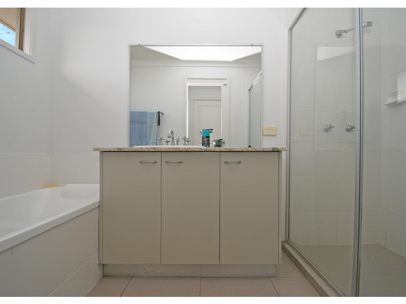 8 Beach Walk Crt, Toogoom QLD 4655