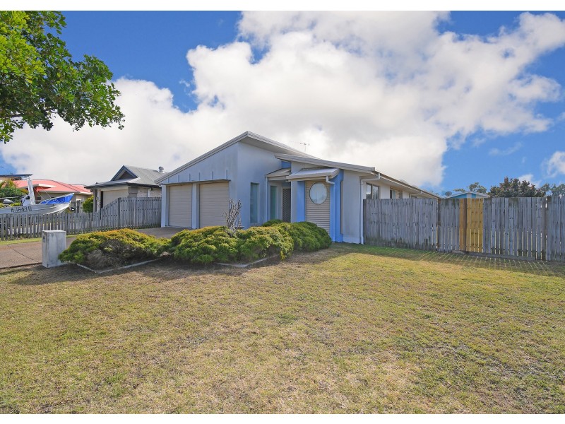 8 Beach Walk Crt, Toogoom QLD 4655