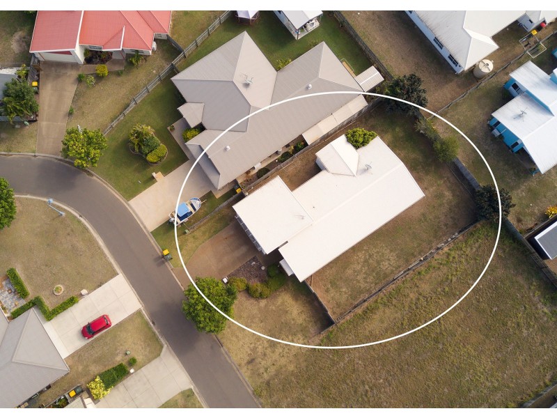 8 Beach Walk Crt, Toogoom QLD 4655