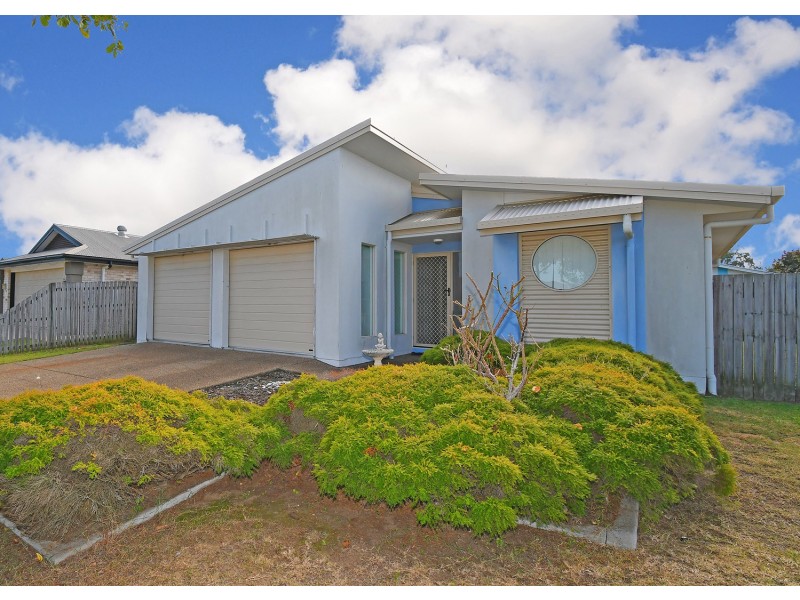 8 Beach Walk Crt, Toogoom QLD 4655