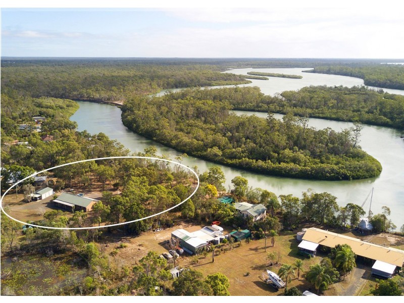 9 Island Close, Pacific Haven QLD 4659