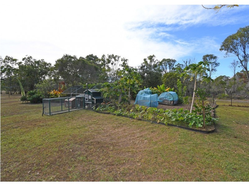 9 Island Close, Pacific Haven QLD 4659