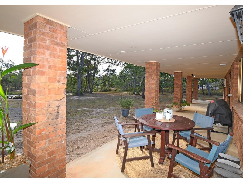 9 Island Close, Pacific Haven QLD 4659