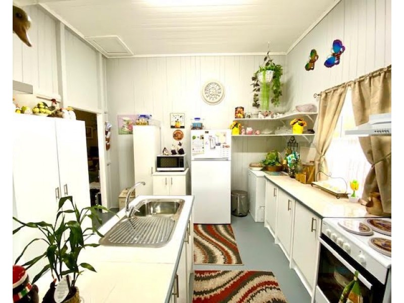 5 ALFRED STREET, Biggenden QLD 4621