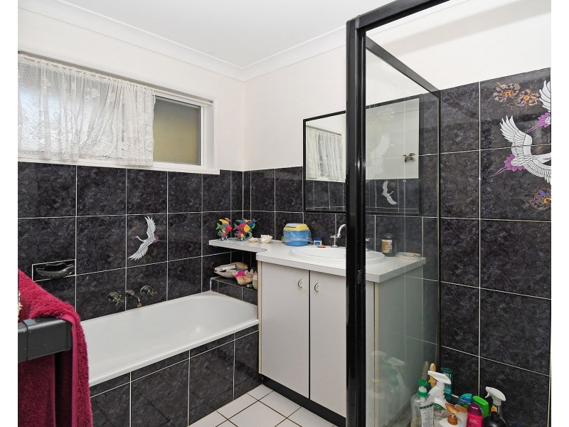 35 Philip Street, Howard QLD 4659