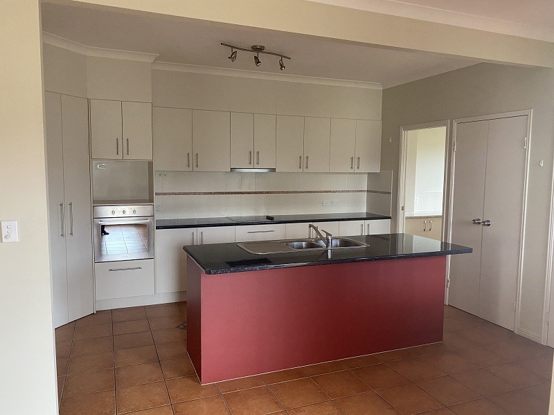 2/40 Howard Street, Burrum Heads QLD 4659