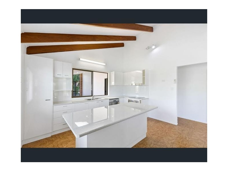 23 Howard Street, Burrum Heads QLD 4659