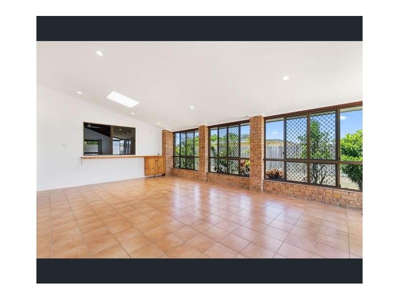 23 Howard Street, Burrum Heads QLD 4659