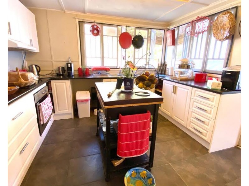 21 EAST STREET, Howard QLD 4659