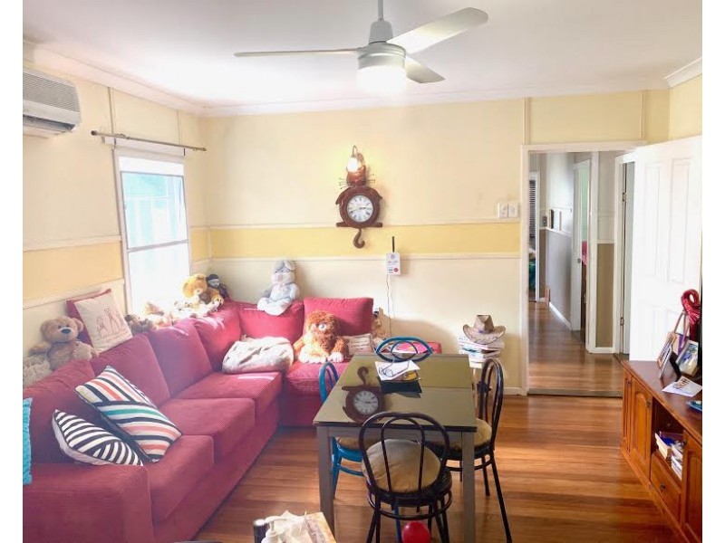 21 EAST STREET, Howard QLD 4659