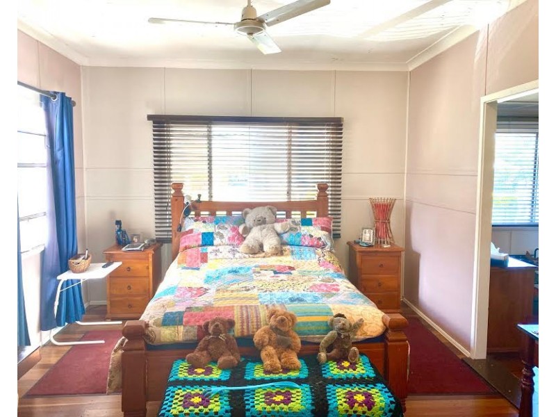 21 EAST STREET, Howard QLD 4659