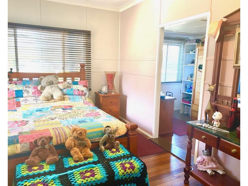 21 EAST STREET, Howard QLD 4659