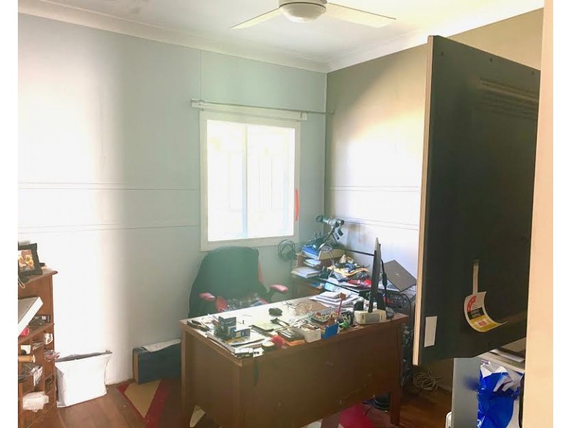 21 EAST STREET, Howard QLD 4659