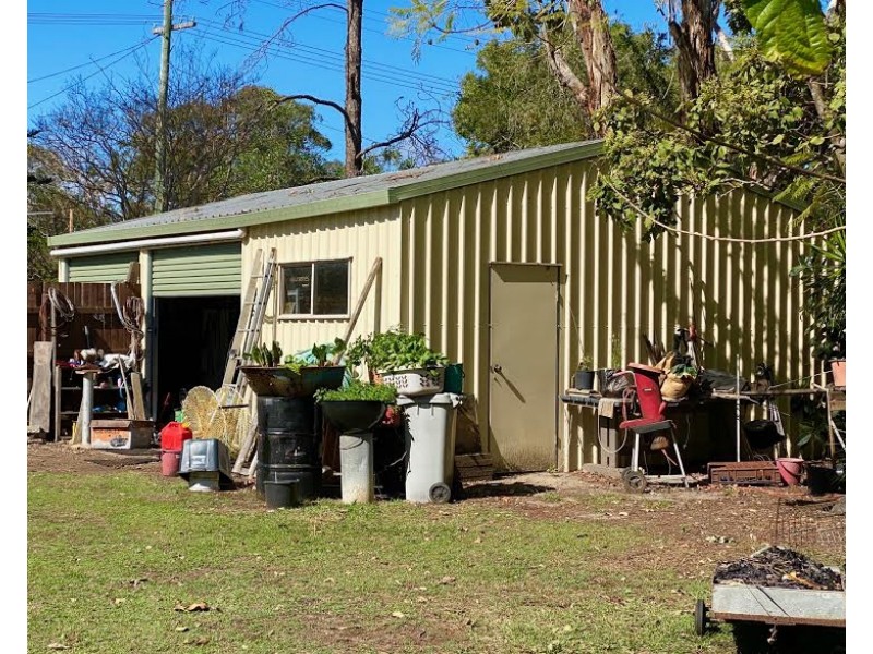 21 EAST STREET, Howard QLD 4659