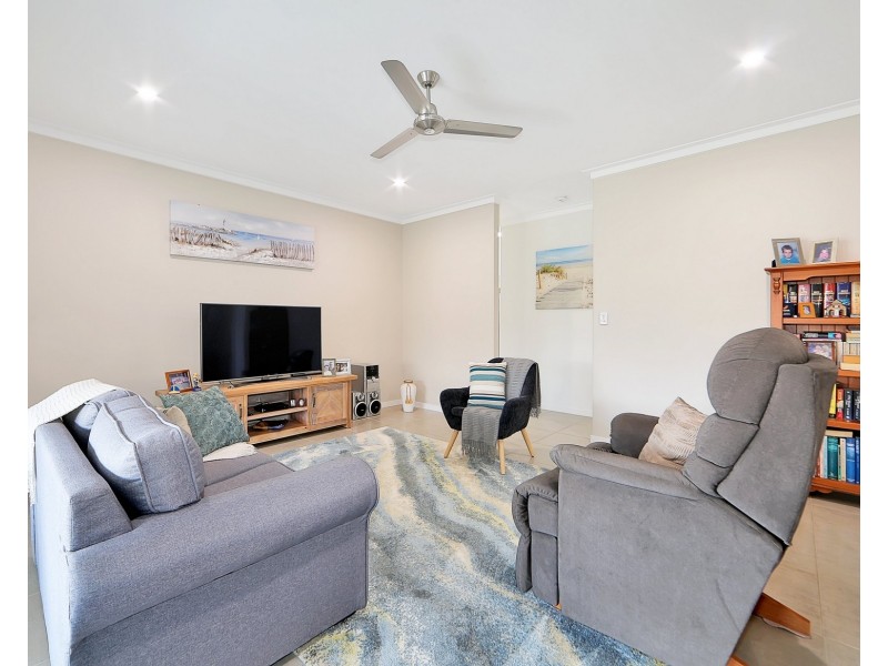 34 TULIPWOOD DRIVE, Burrum Heads QLD 4659