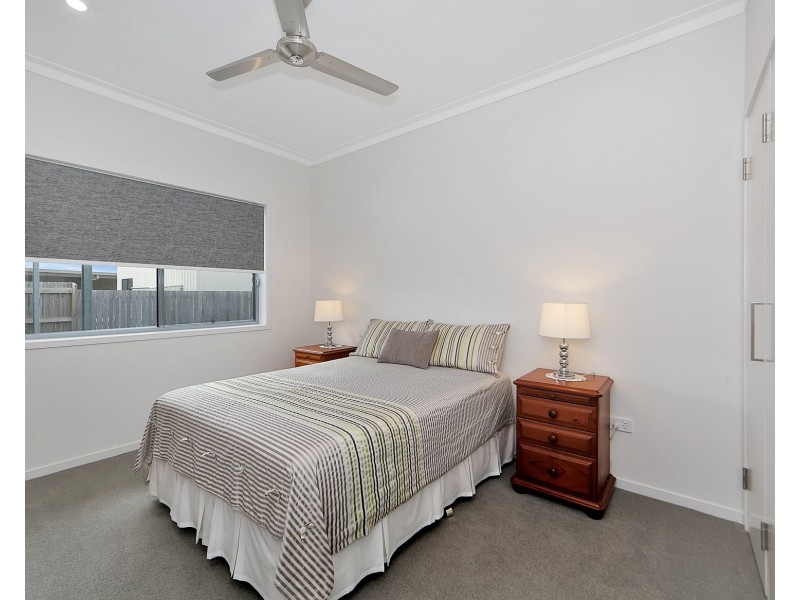 34 TULIPWOOD DRIVE, Burrum Heads QLD 4659