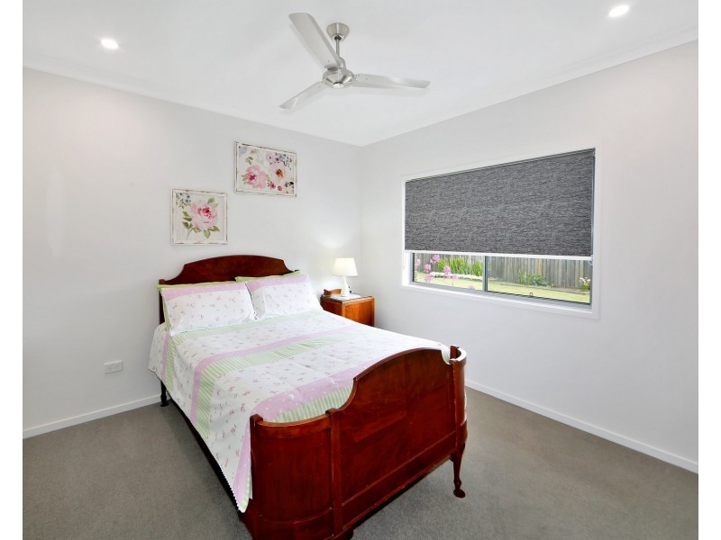 34 TULIPWOOD DRIVE, Burrum Heads QLD 4659