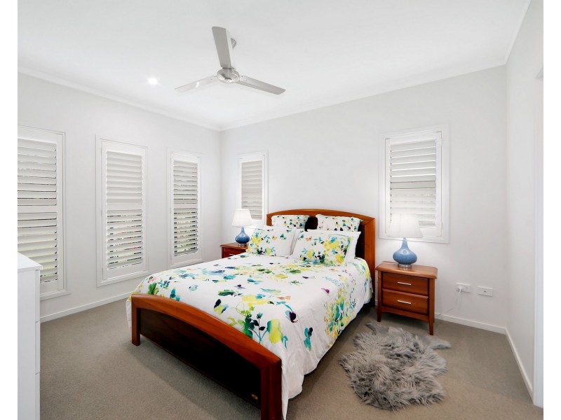 34 TULIPWOOD DRIVE, Burrum Heads QLD 4659