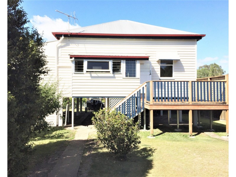 70 THOMAS STREET, Howard QLD 4659
