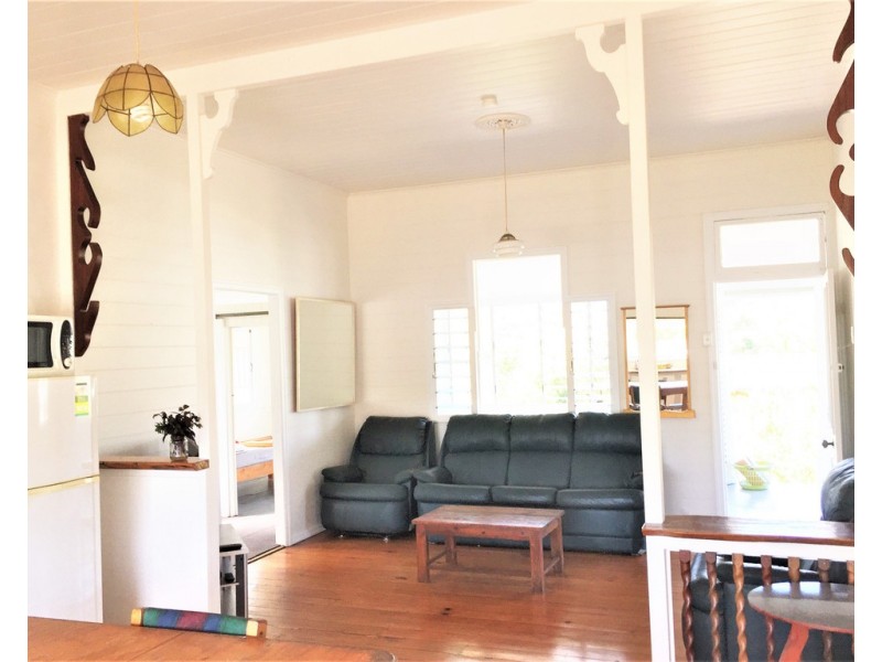 70 THOMAS STREET, Howard QLD 4659