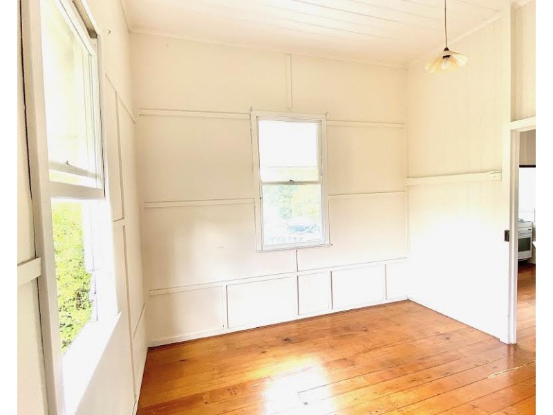 70 THOMAS STREET, Howard QLD 4659