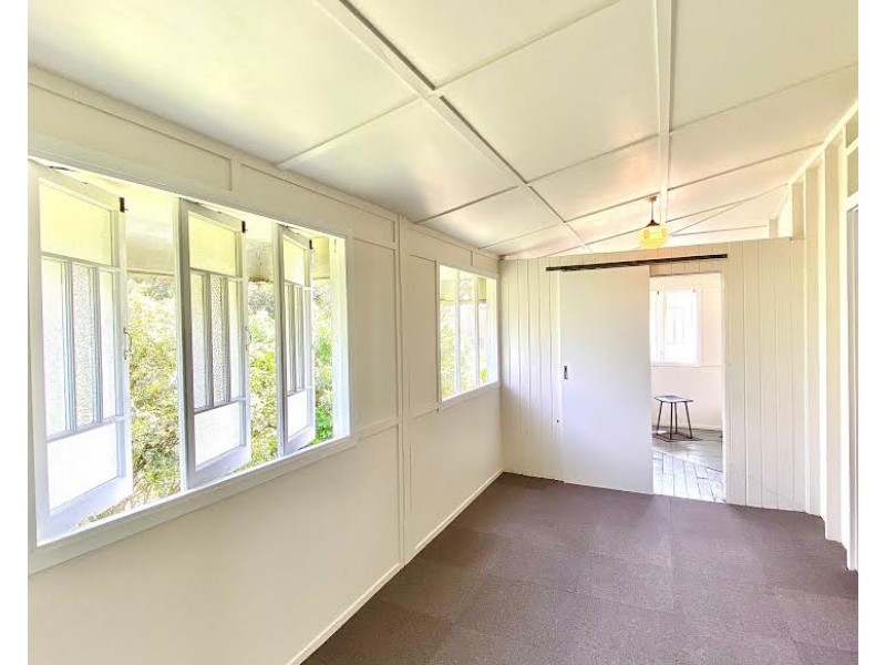 70 THOMAS STREET, Howard QLD 4659