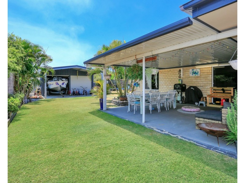12 Lakeside Drive, Burrum Heads QLD 4659