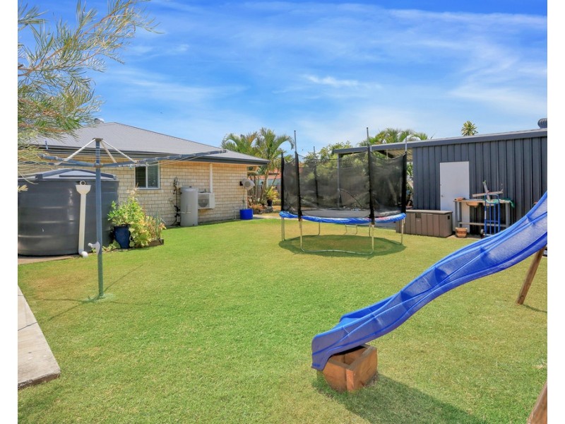 12 Lakeside Drive, Burrum Heads QLD 4659