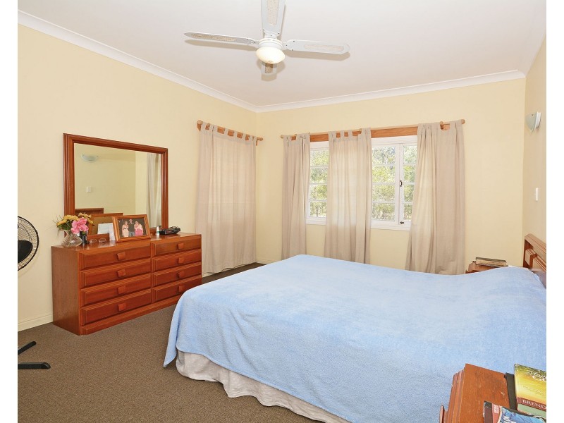 28 Bushnell Road, Burrum Heads QLD 4659