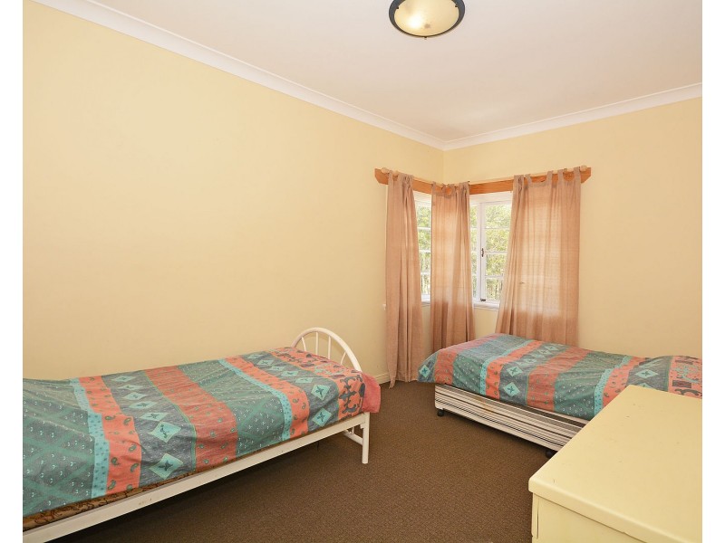 28 Bushnell Road, Burrum Heads QLD 4659