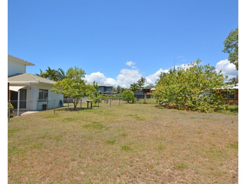 28 Bushnell Road, Burrum Heads QLD 4659
