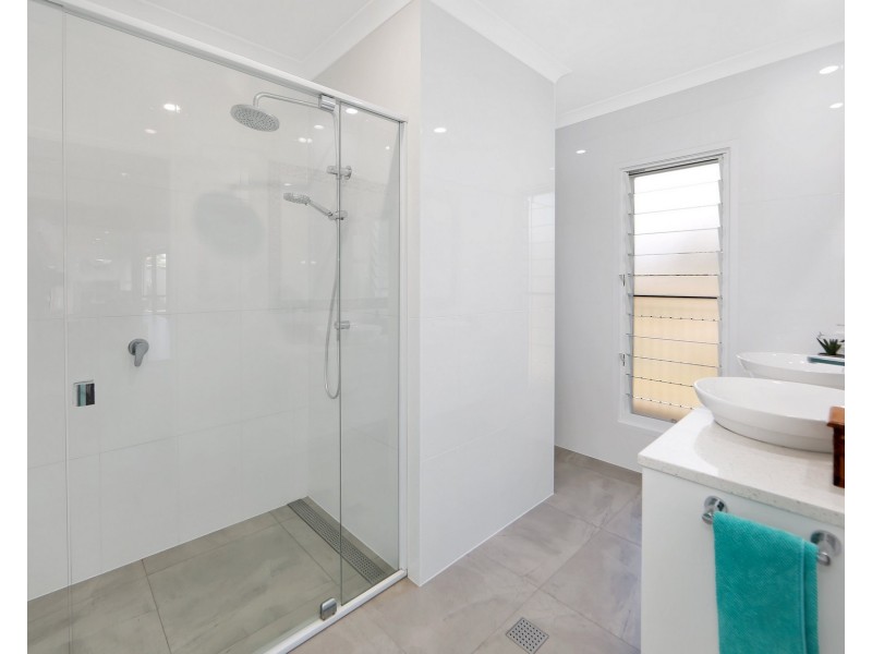 46 Honey Myrtle Close, Burrum Heads QLD 4659