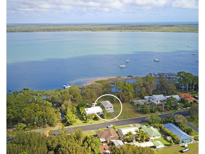 100 RIVERVIEW DRIVE, Burrum Heads QLD 4659