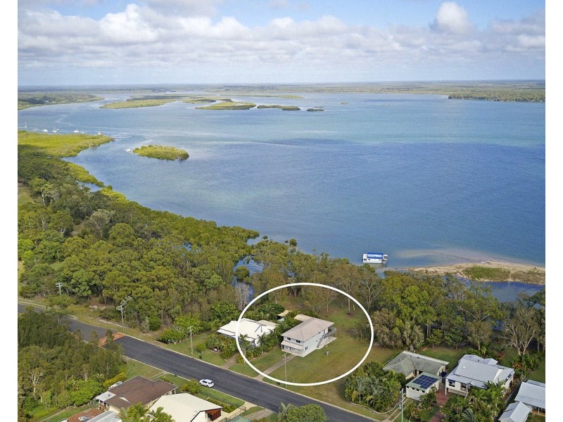 100 RIVERVIEW DRIVE, Burrum Heads QLD 4659