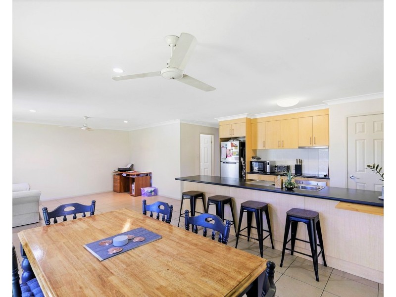 19 SIRENIA DRIVE, Burrum Heads QLD 4659