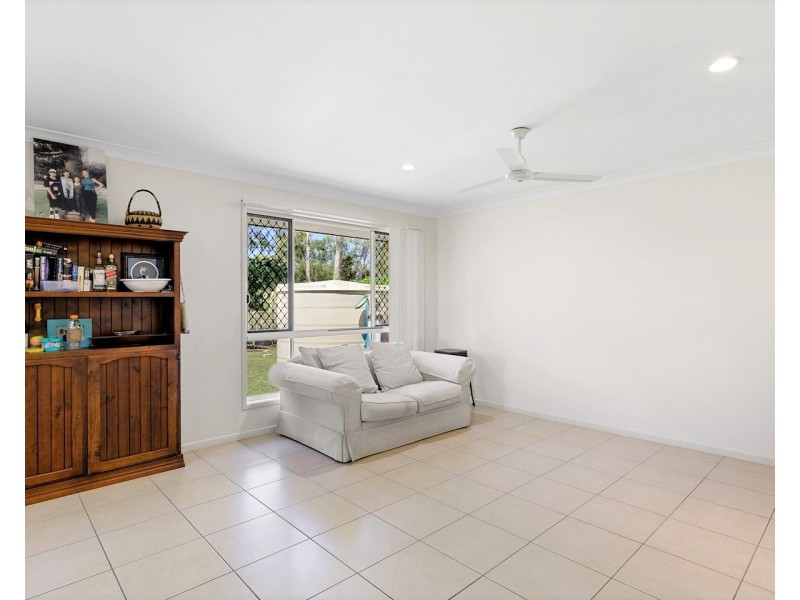 19 SIRENIA DRIVE, Burrum Heads QLD 4659